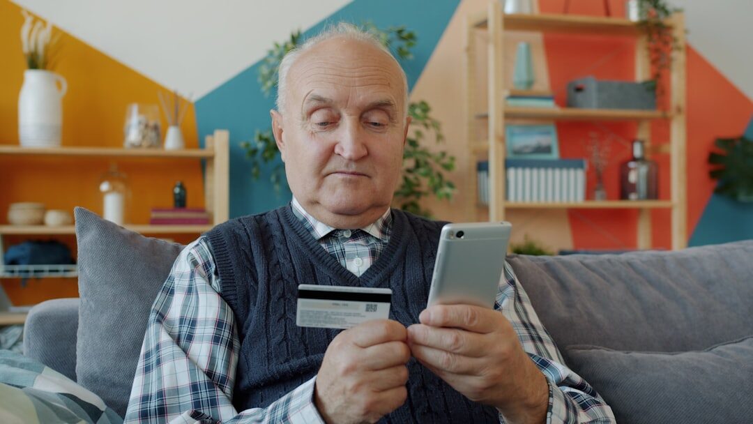 seniors using smartphone
